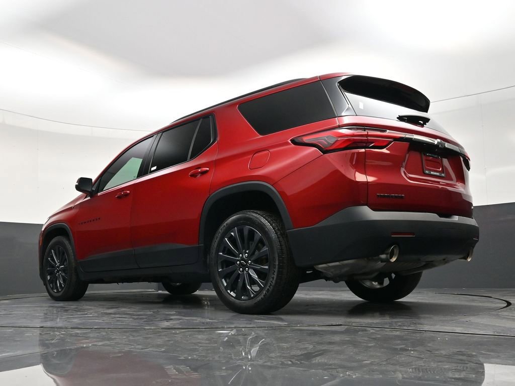 Used 2023 Chevrolet Traverse RS image 23