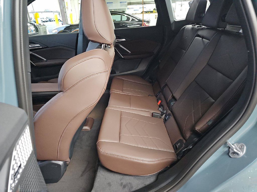 Used 2025 BMW X1 xDrive28i AWD/4WD image 16