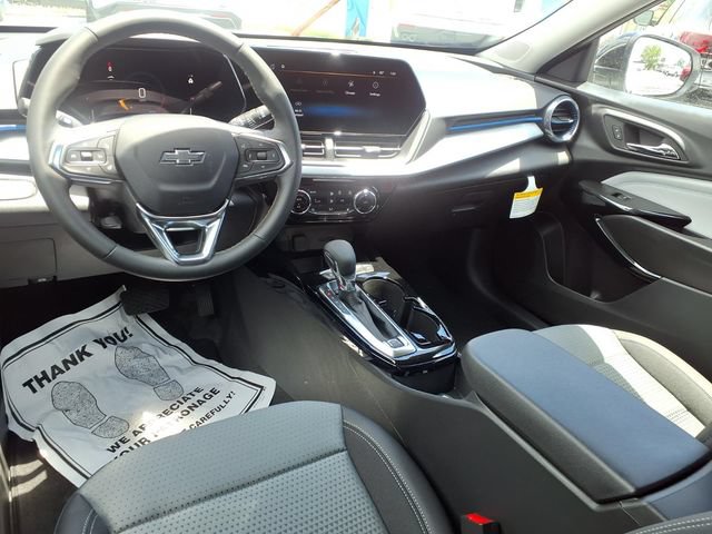 New 2026 Chevrolet Trax LT w/ Driver Confidence Package FWD image 7