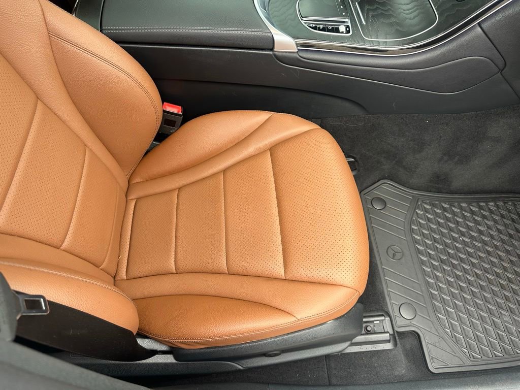 Used 2022 Mercedes-Benz GLC 300 4MATIC image 18