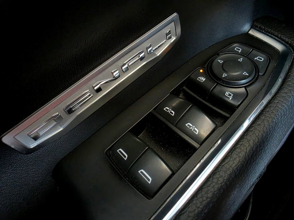 Used 2022 GMC Sierra 1500 Denali AWD/4WD image 26