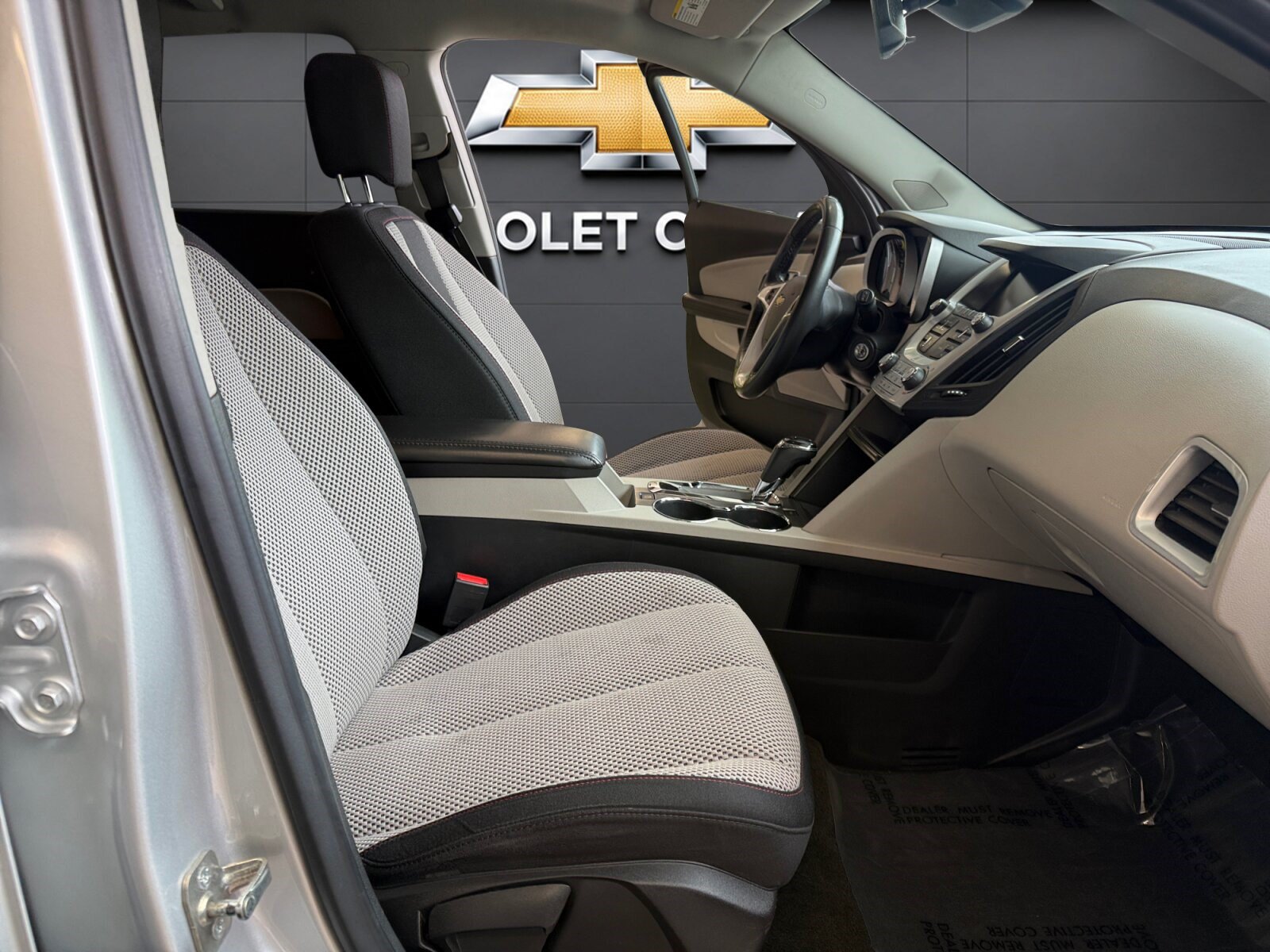 Used 2017 Chevrolet Equinox LT w/ Convenience Package FWD image 13