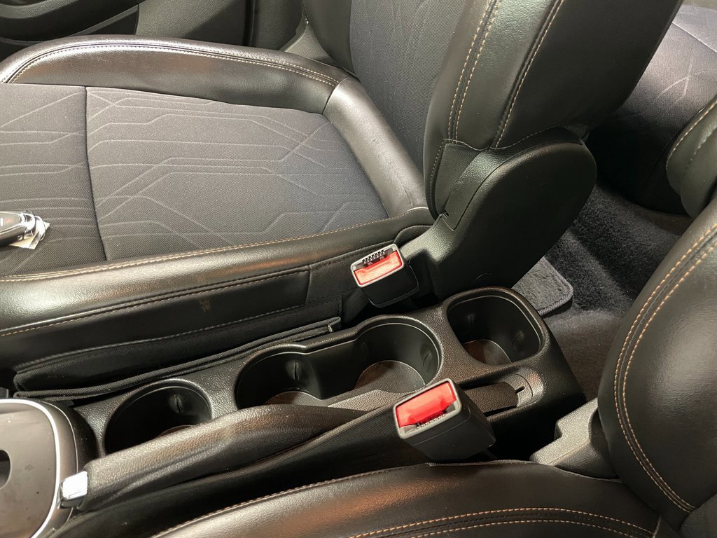 Certified 2019 Chevrolet Trax LT w/ LT Convenience Package image 30