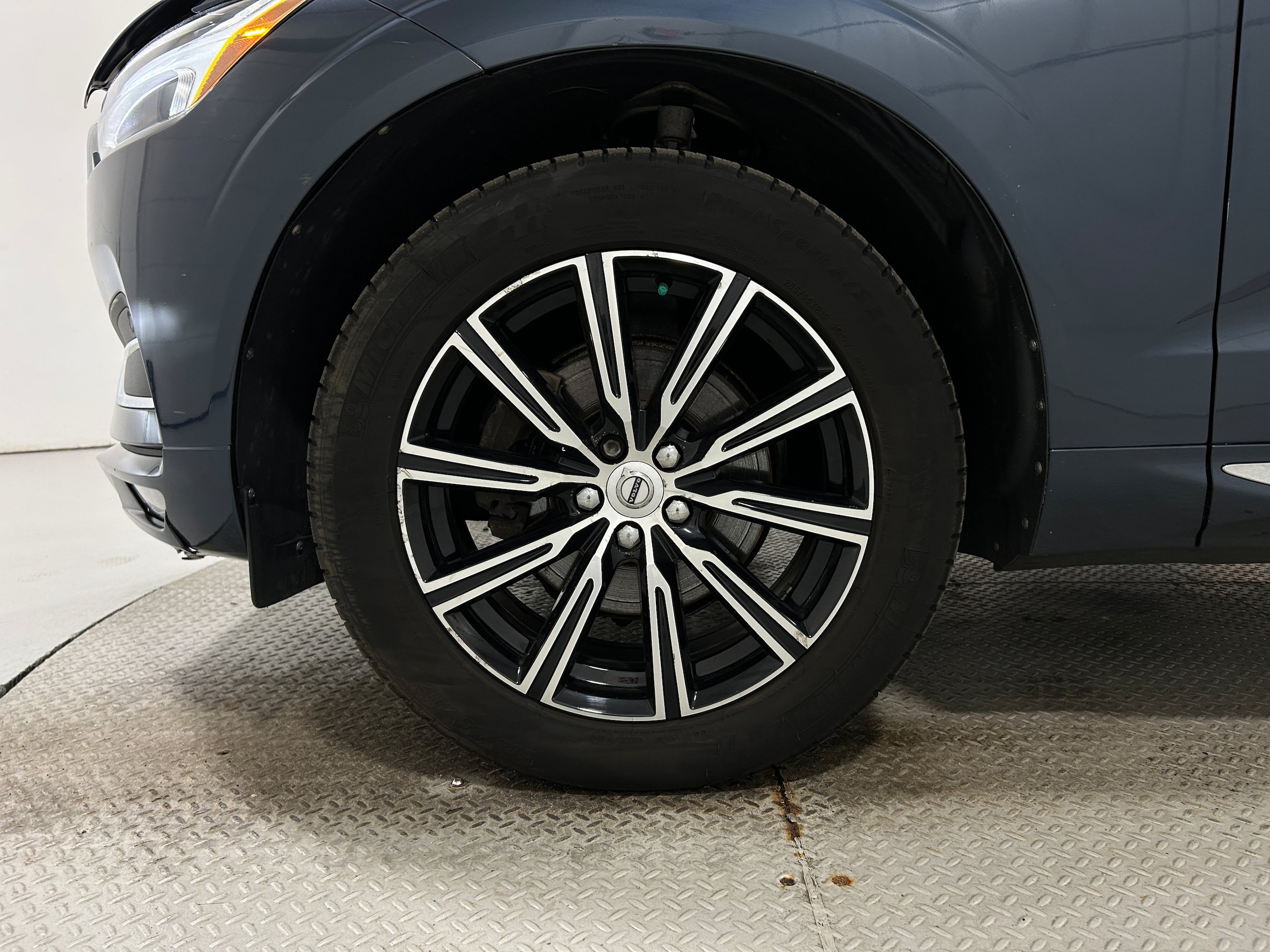 Used 2018 Volvo XC60 T5 Inscription AWD/4WD image 38