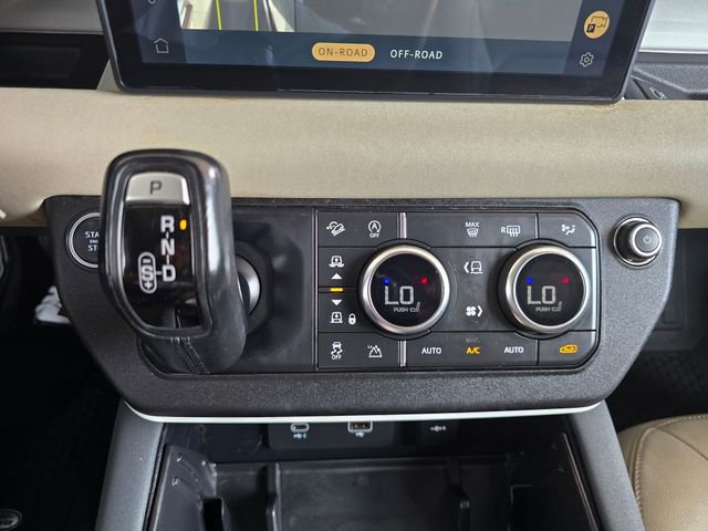Used 2022 Land Rover Defender 110 S AWD/4WD image 16