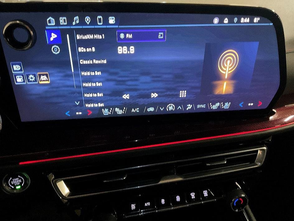 Used 2025 Chevrolet Traverse RS w/ LPO, Floor Liner Package image 20