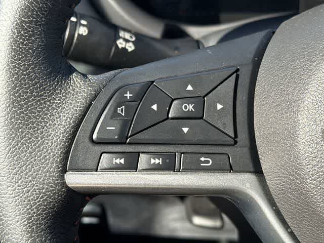 Used 2021 Nissan Kicks SR w/ SR Premium Package FWD image 21