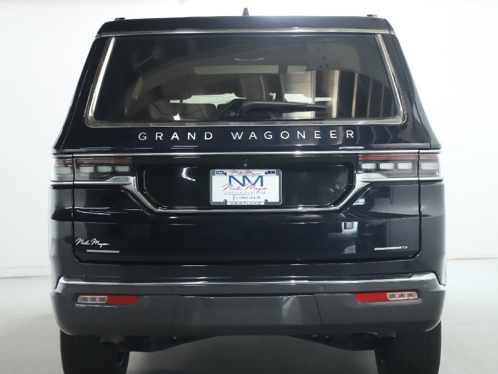 Used 2022 Jeep Grand Wagoneer Series III AWD/4WD image 47