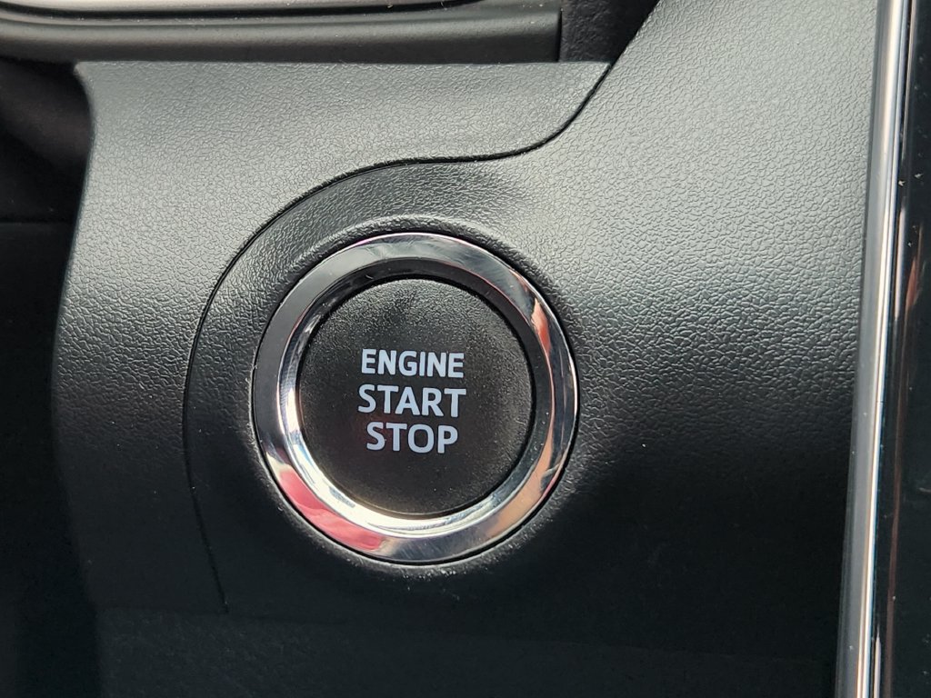 Used 2022 Toyota Avalon XLE FWD image 12