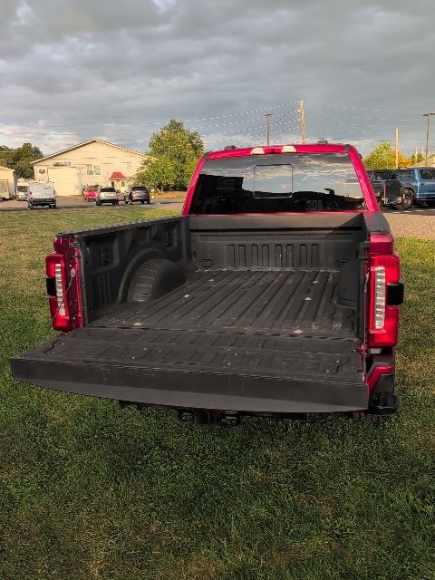 Used 2024 Ford F250 XLT w/ Black Appearance Package image 10