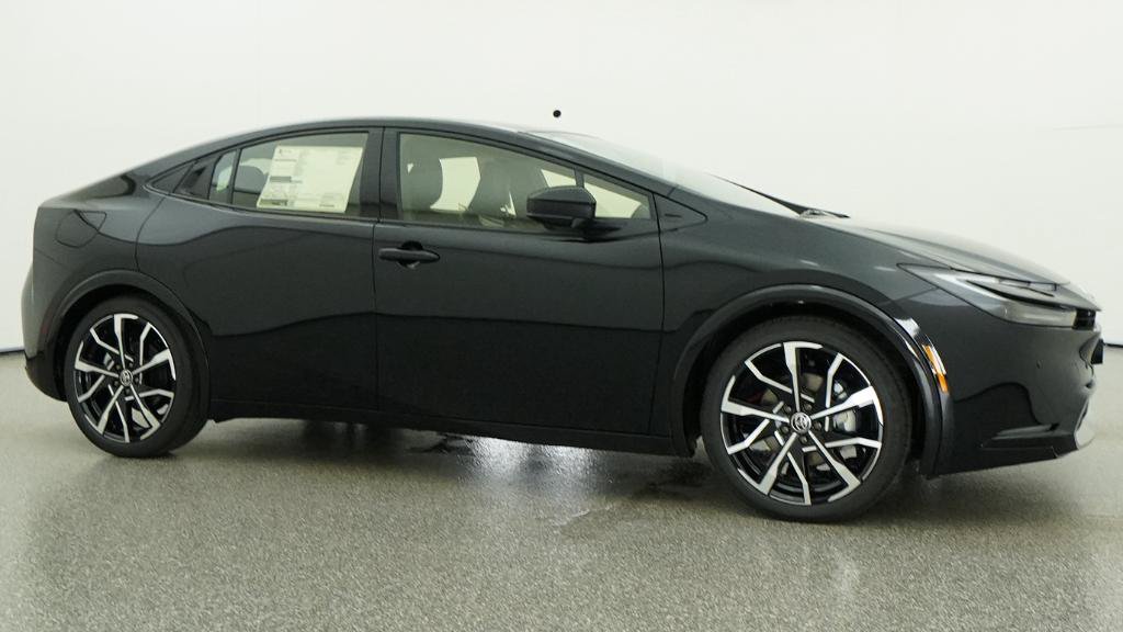 New 2026 Toyota Prius Plug-In Hybrid FWD image 31