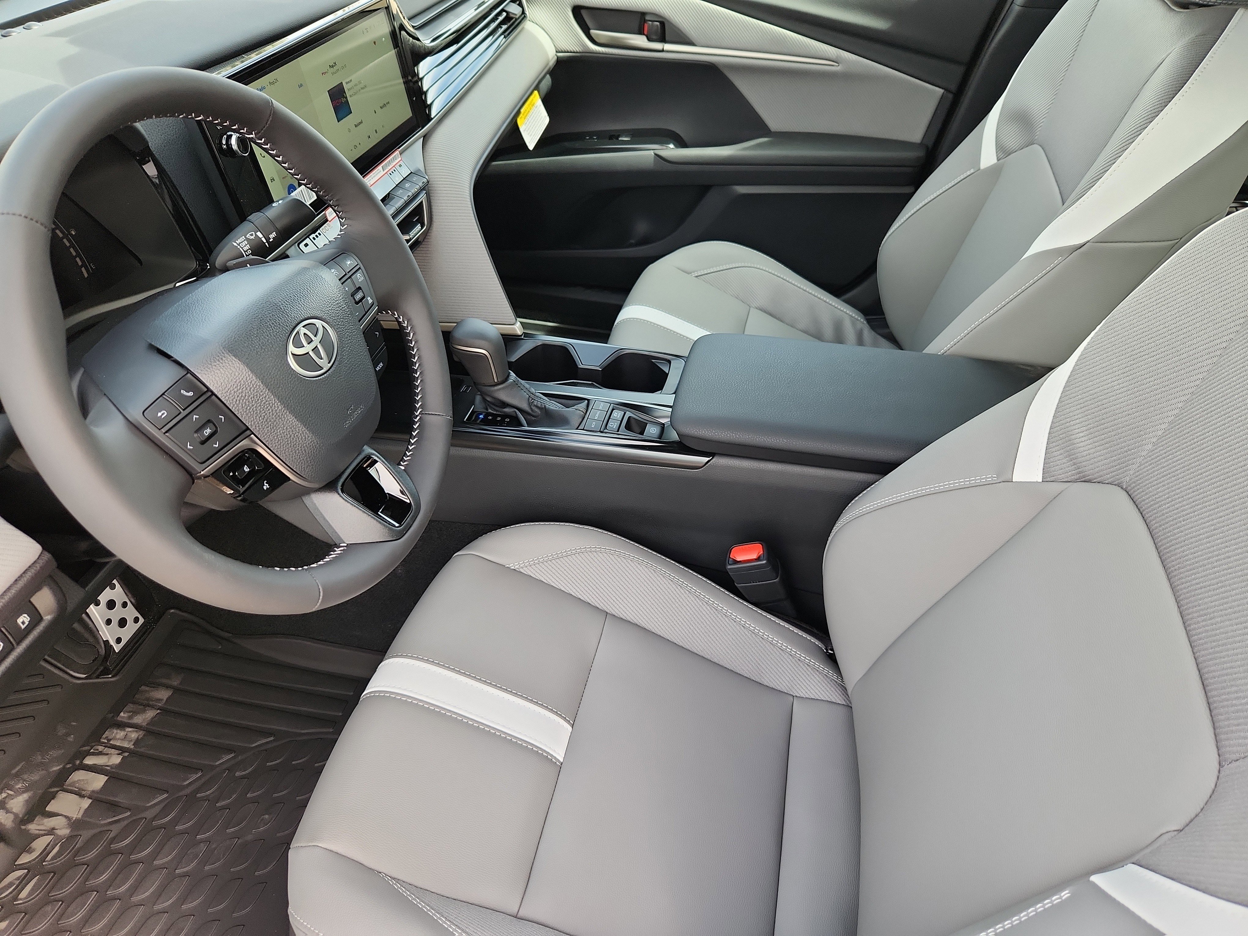 New 2026 Toyota Camry SE w/ Multimedia Upgrade Package image 7