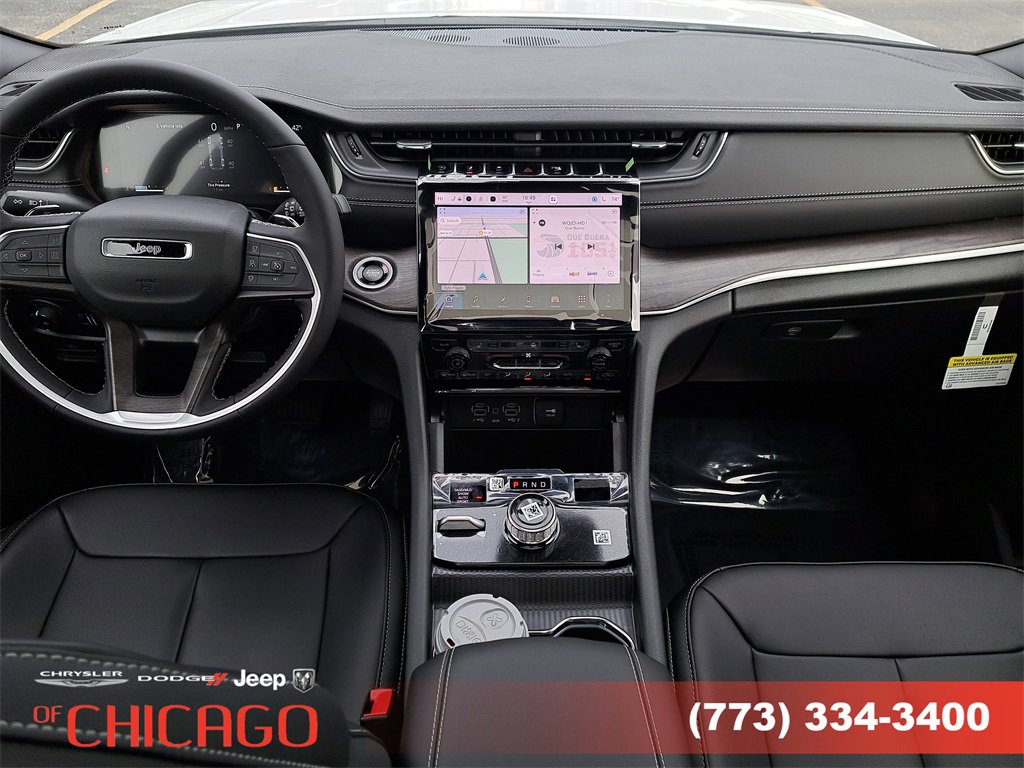 New 2025 Jeep Grand Cherokee Limited image 16