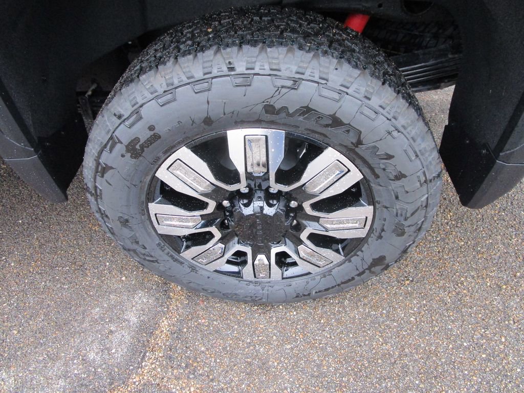 New 2026 GMC Sierra 2500 Denali w/ Denali Reserve Package image 17