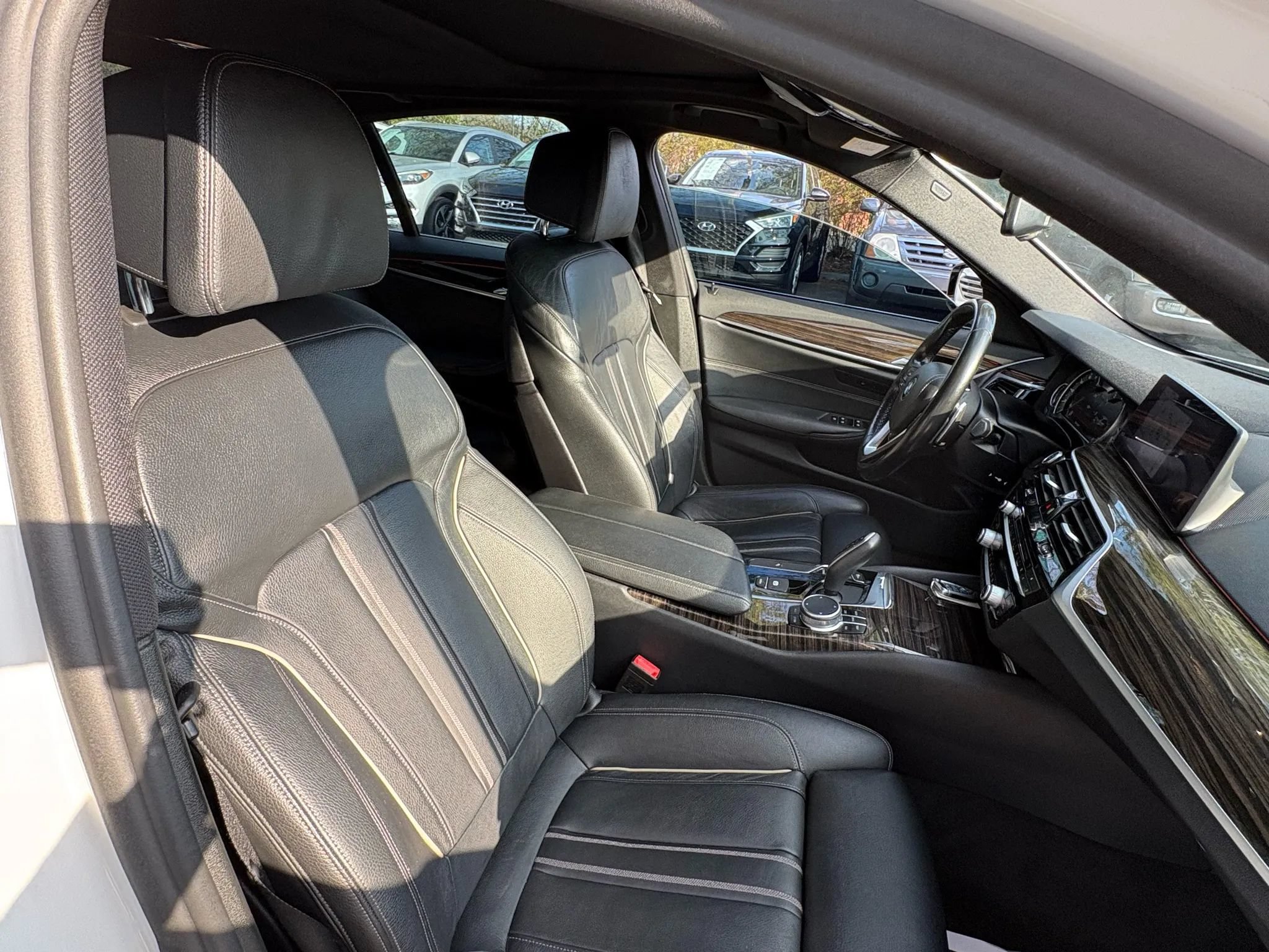 Used 2019 BMW 540i xDrive AWD/4WD image 8