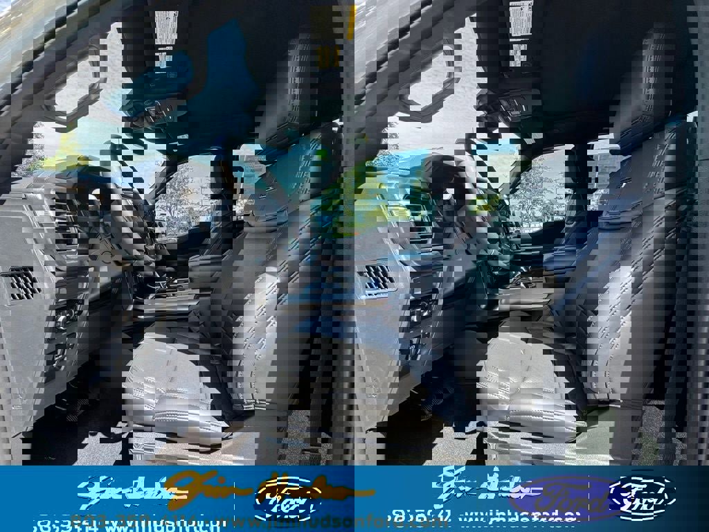 New 2025 Ford F150 Platinum w/ Equipment Group 702A High image 16