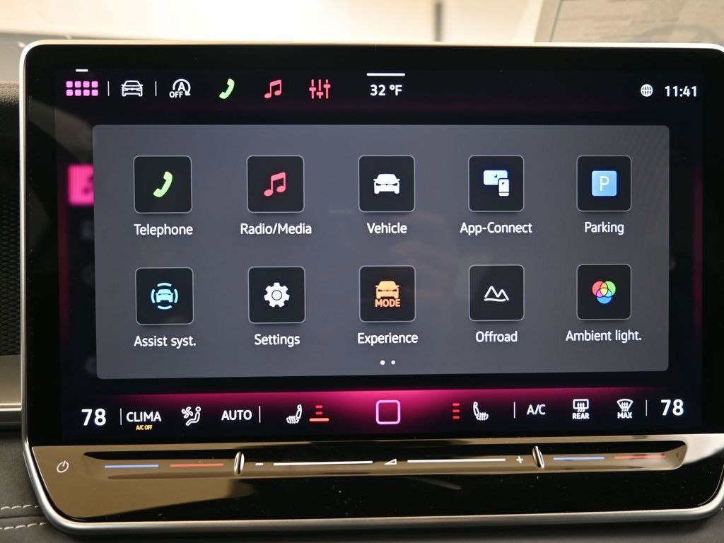 New 2026 Volkswagen Tiguan SE R-Line image 31