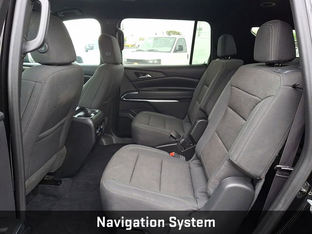Used 2024 Chevrolet Traverse LT w/ Midnight/Sport Edition FWD image 11