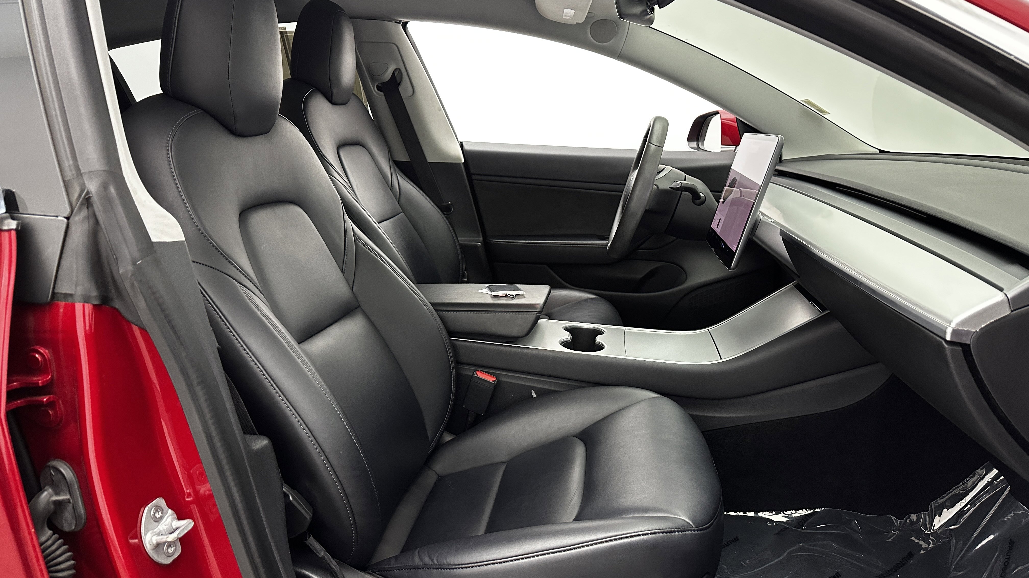 Used 2020 Tesla Model 3 Performance image 32