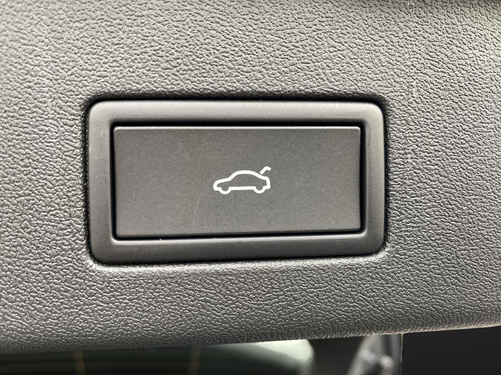 New 2025 Volkswagen ID.4 Pro S image 16