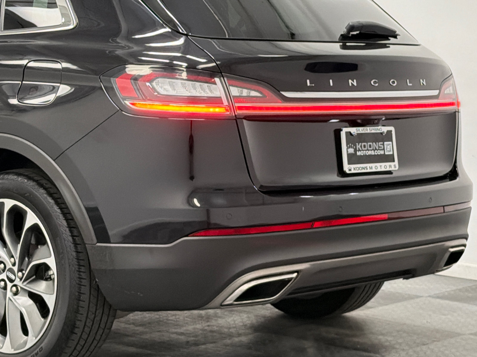 Used 2022 Lincoln Nautilus Reserve FWD image 7