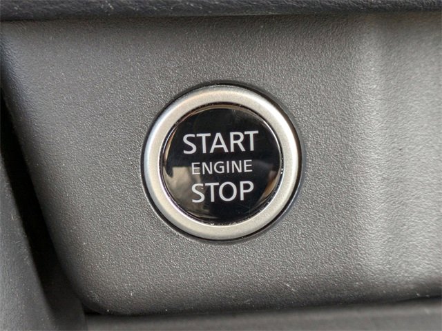 Used 2023 Nissan Rogue SV image 32