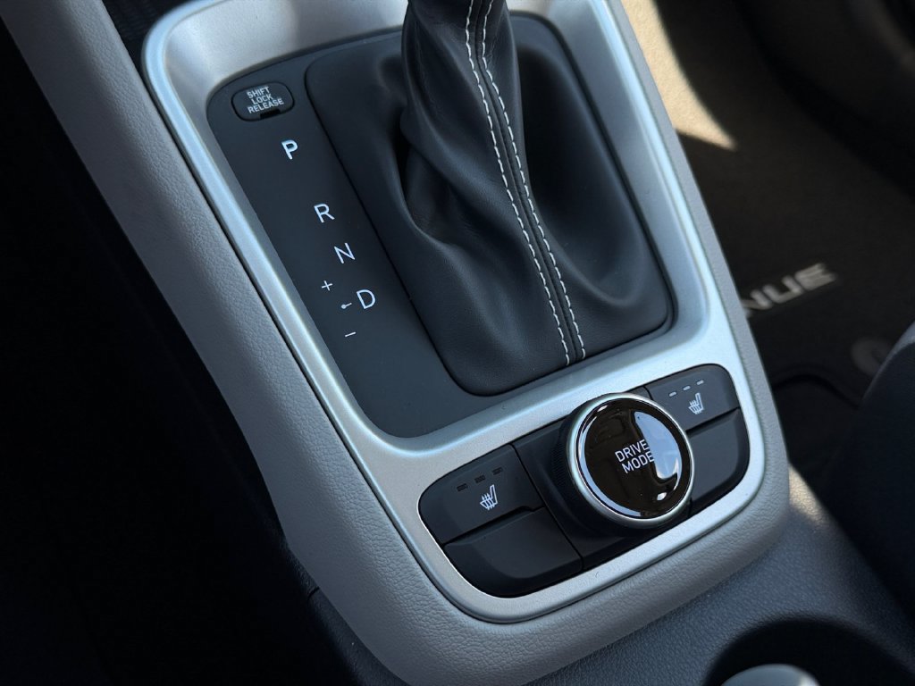 New 2026 Hyundai Venue SEL FWD image 23