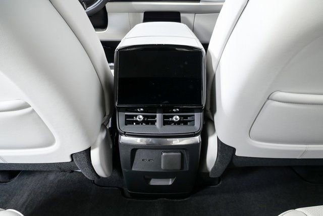 New 2026 Cadillac Vistiq Luxury image 20