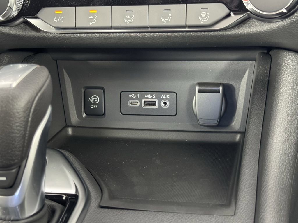 New 2025 Nissan Sentra SV image 30