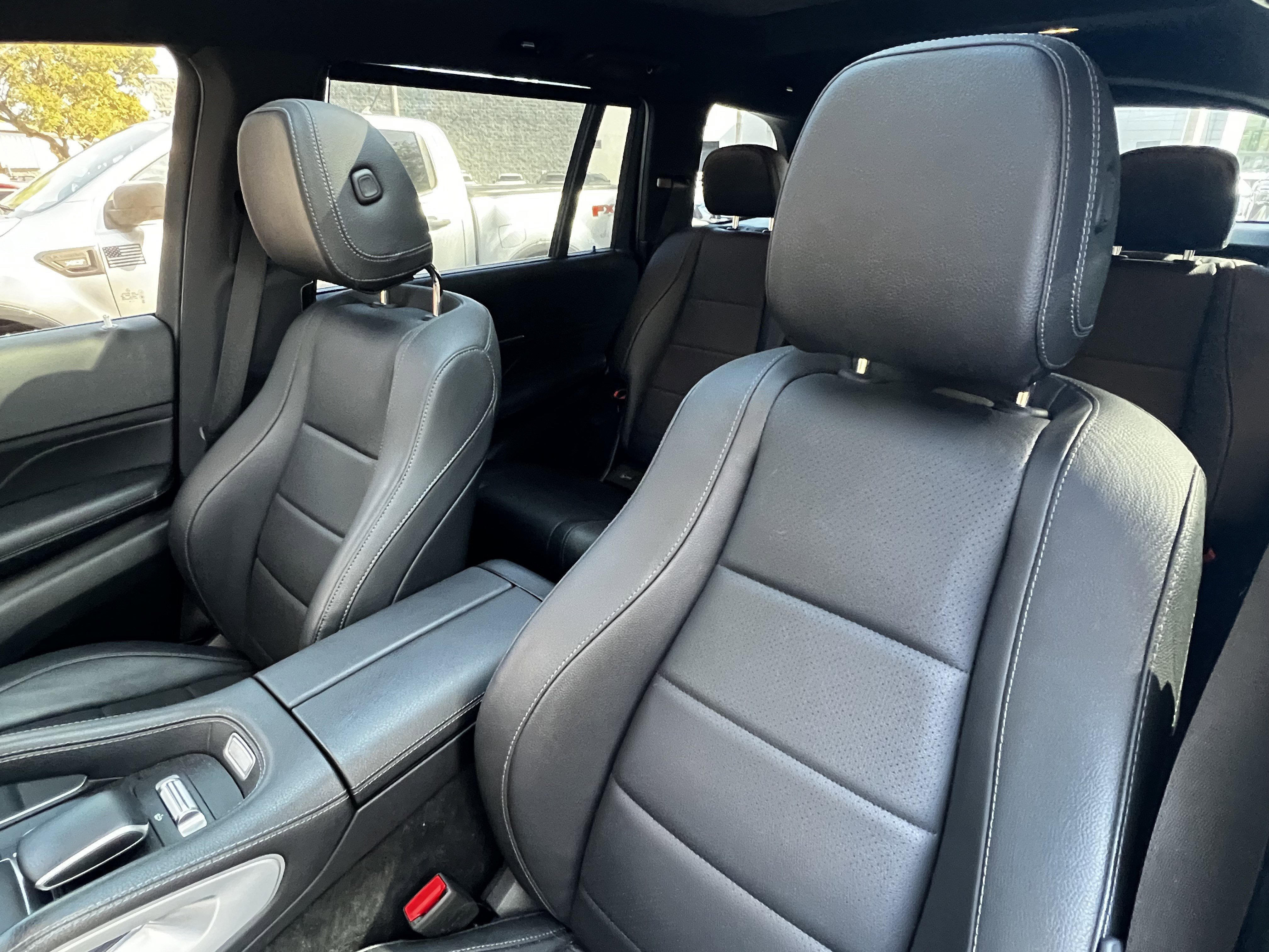 Used 2023 Mercedes-Benz GLS 450 450 4MATIC w/ AMG Line Exterior image 18