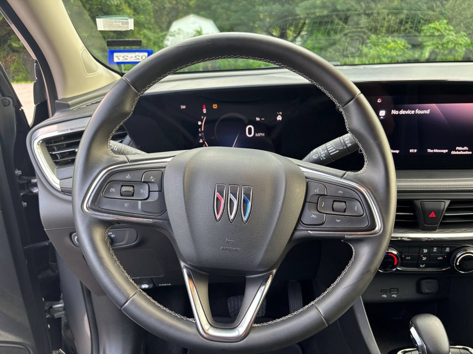 Used 2025 Buick Encore GX Preferred FWD image 32
