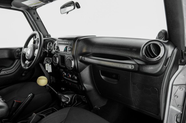 Used 2014 Jeep Wrangler Unlimited Sport AWD/4WD image 10