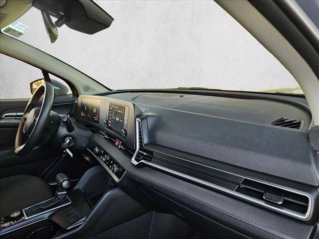 Used 2025 Kia Sportage LX image 22