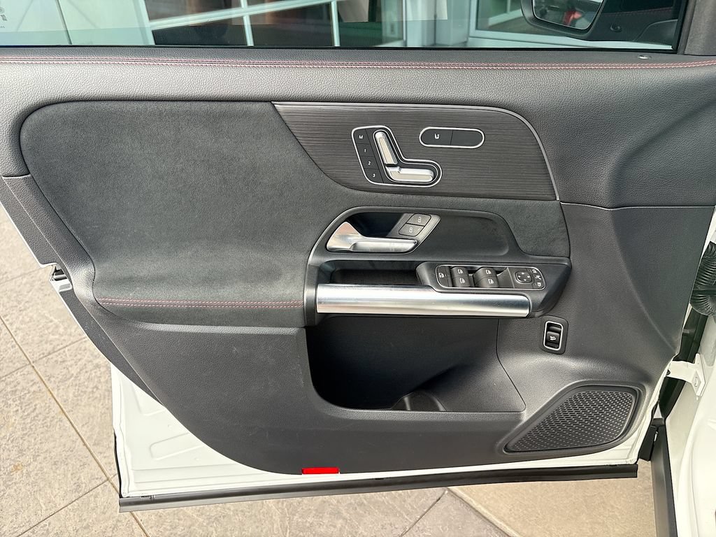 Used 2022 Mercedes-Benz GLA 35 AMG 4MATIC image 24