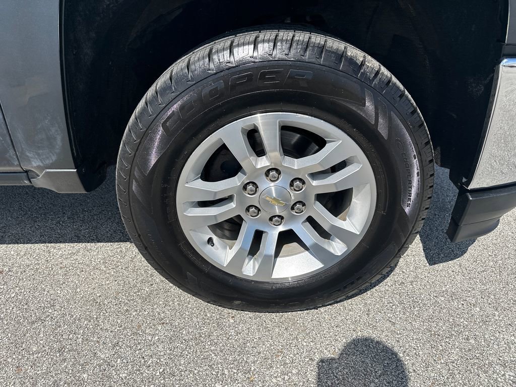 Used 2018 Chevrolet Silverado 1500 LT w/ All Star Edition AWD/4WD image 27