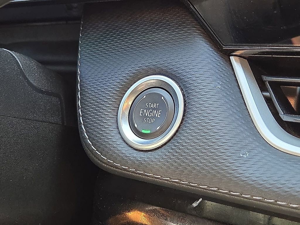 Used 2025 Chevrolet Equinox LT AWD/4WD image 29