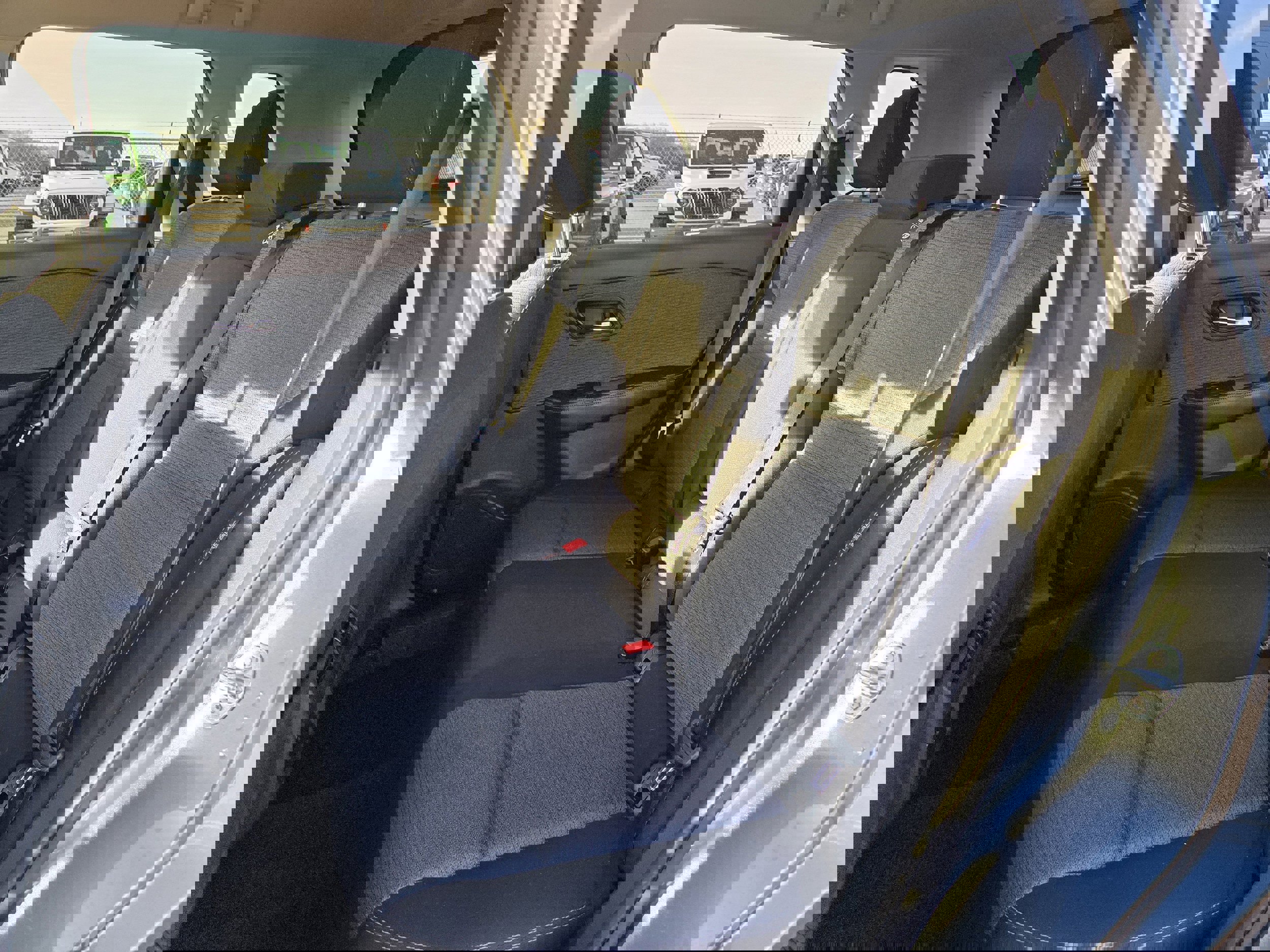 Used 2022 Nissan Rogue SV image 21