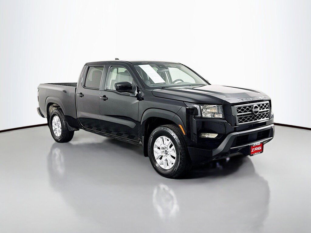 Used 2023 Nissan Frontier SV AWD/4WD image 7