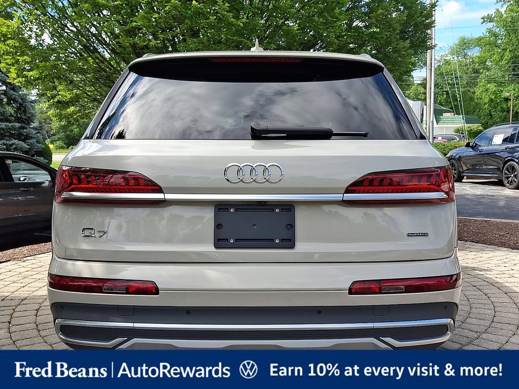 Used 2023 Audi Q7 2.0T Premium w/ Convenience Package AWD/4WD image 6
