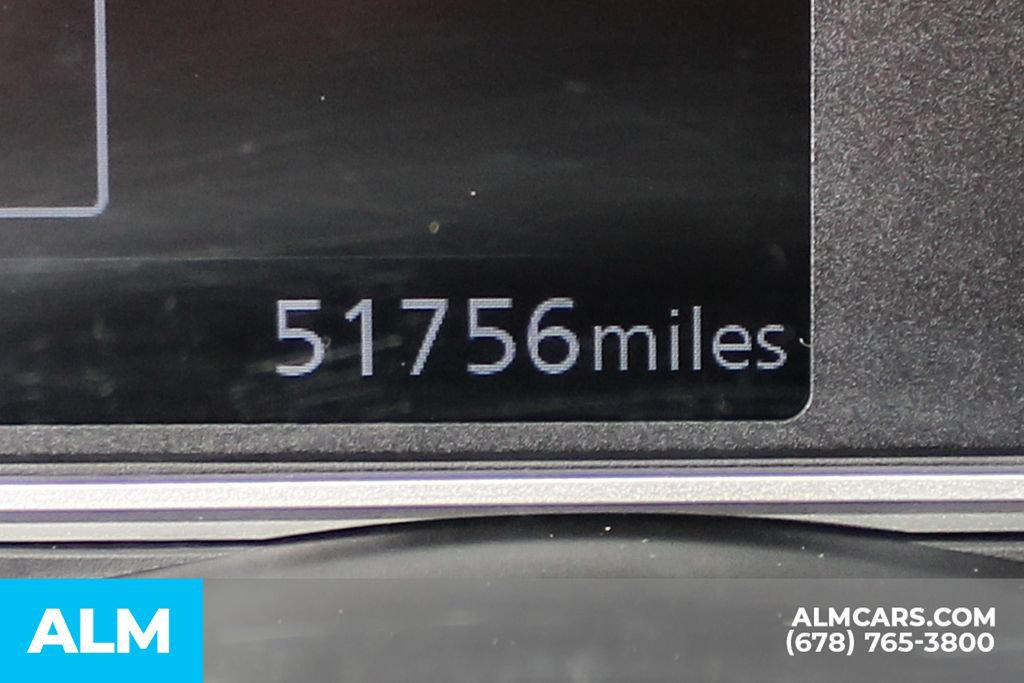 Used 2024 Nissan Versa SV FWD image 38