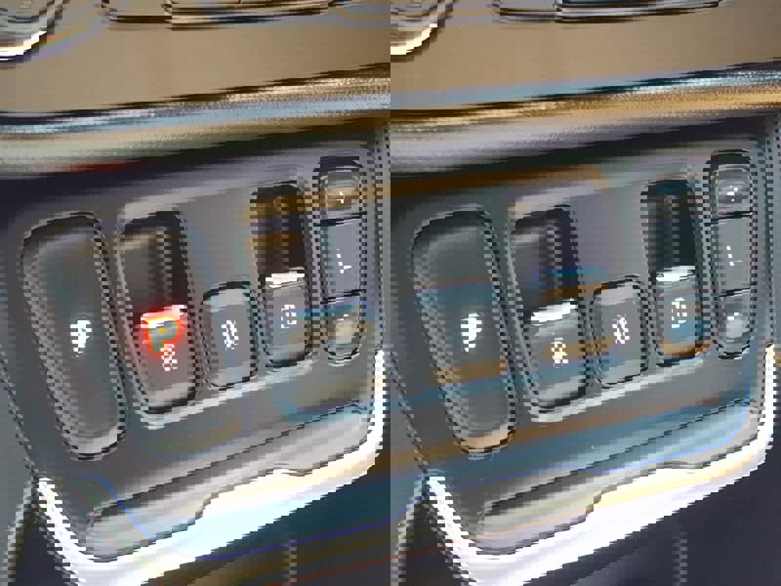 Certified 2020 GMC Terrain SLT w/ Preferred Package image 9