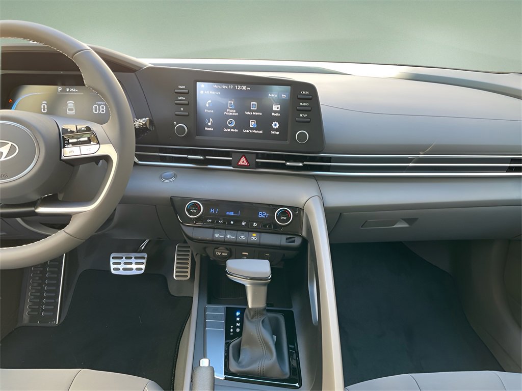 Certified 2025 Hyundai Elantra Sport image 20