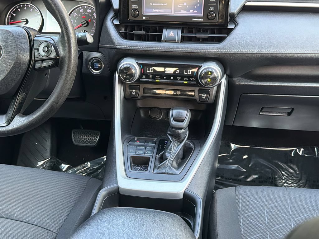 Used 2021 Toyota RAV4 XLE w/ Convenience Package AWD/4WD image 17