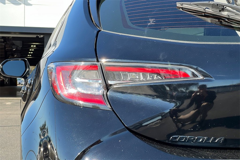 Used 2021 Toyota Corolla XSE image 32