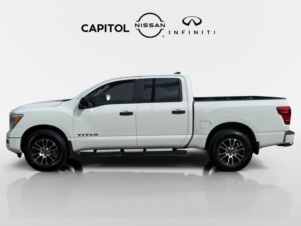 Used 2024 Nissan Titan SV w/ Accessory Utility Package image 10