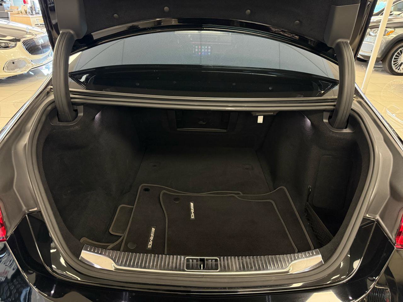 Used 2023 Mercedes-Benz S 500 4MATIC image 33