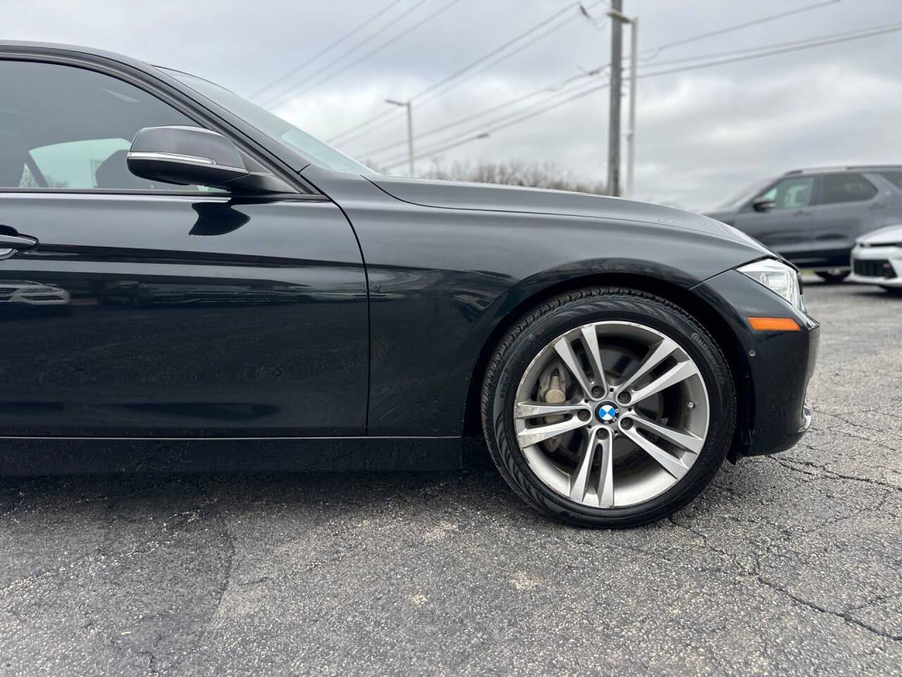 Used 2013 BMW 335i xDrive Sedan AWD/4WD image 12