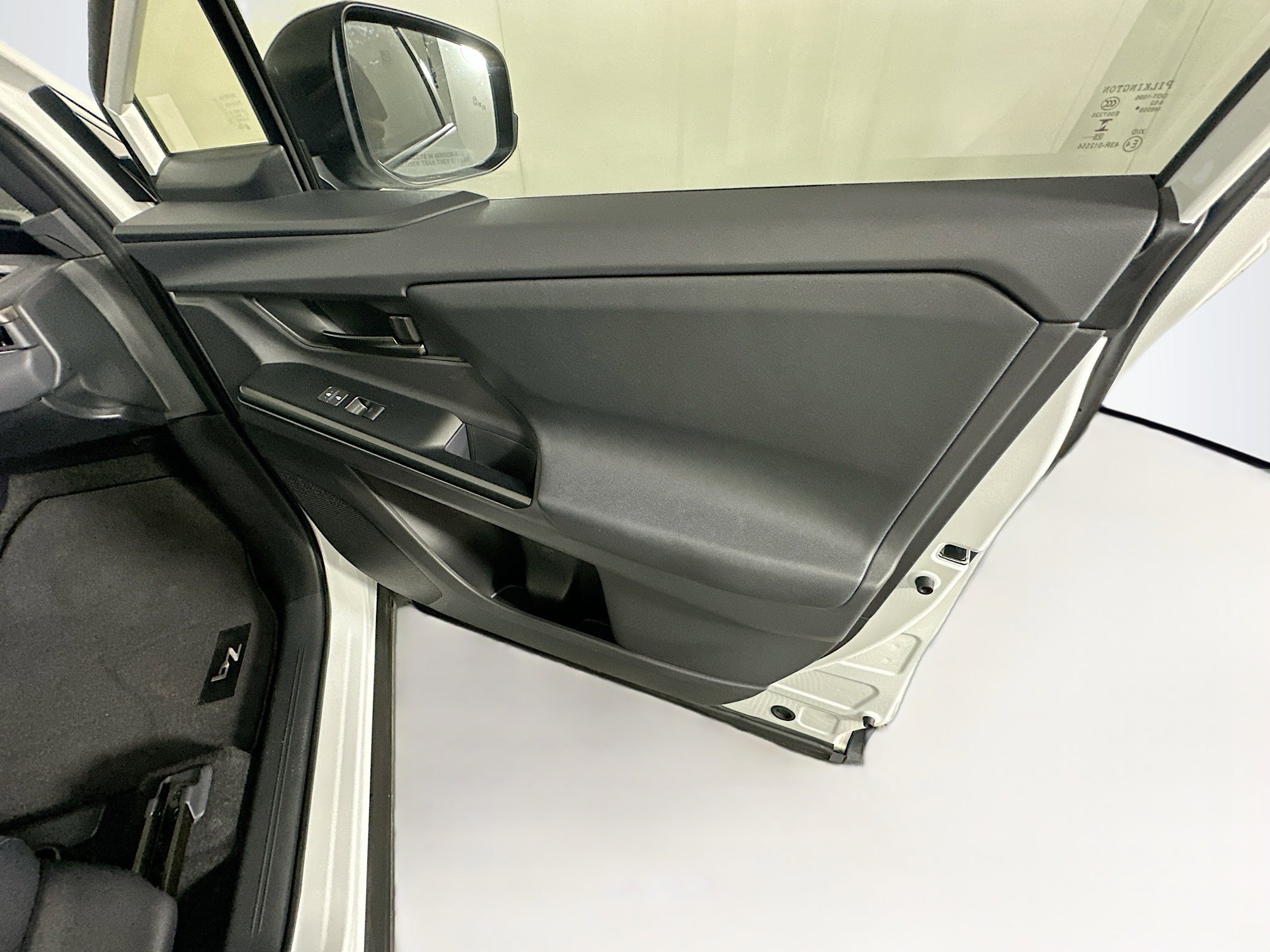 Used 2026 Toyota bZ FWD image 32