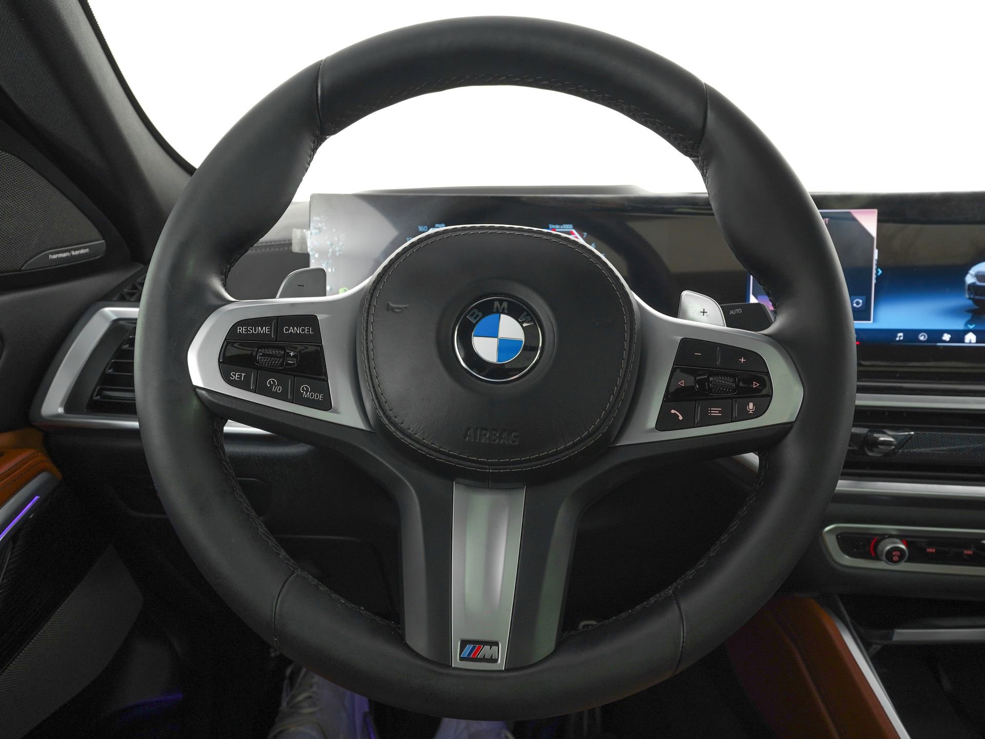 Used 2025 BMW X6 xDrive40i w/ Climate Comfort Package AWD/4WD image 17