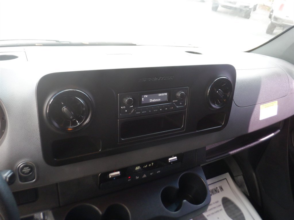 Used 2022 Mercedes-Benz Sprinter 2500 image 23